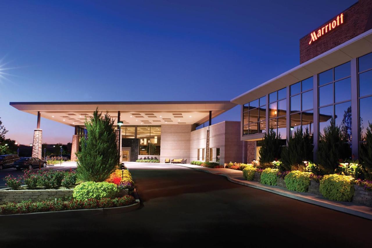 Indianapolis Marriott East Hotel Exterior foto