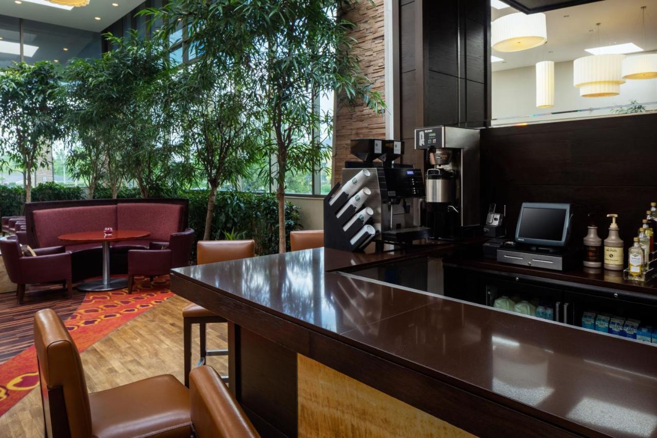 Indianapolis Marriott East Hotel Exterior foto