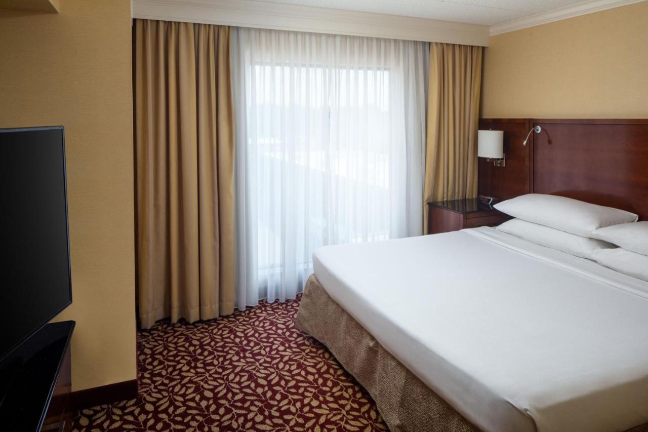 Indianapolis Marriott East Hotel Exterior foto