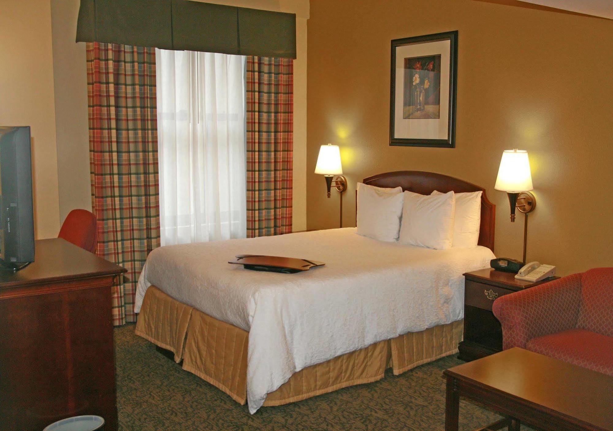 Indianapolis Marriott East Hotel Exterior foto