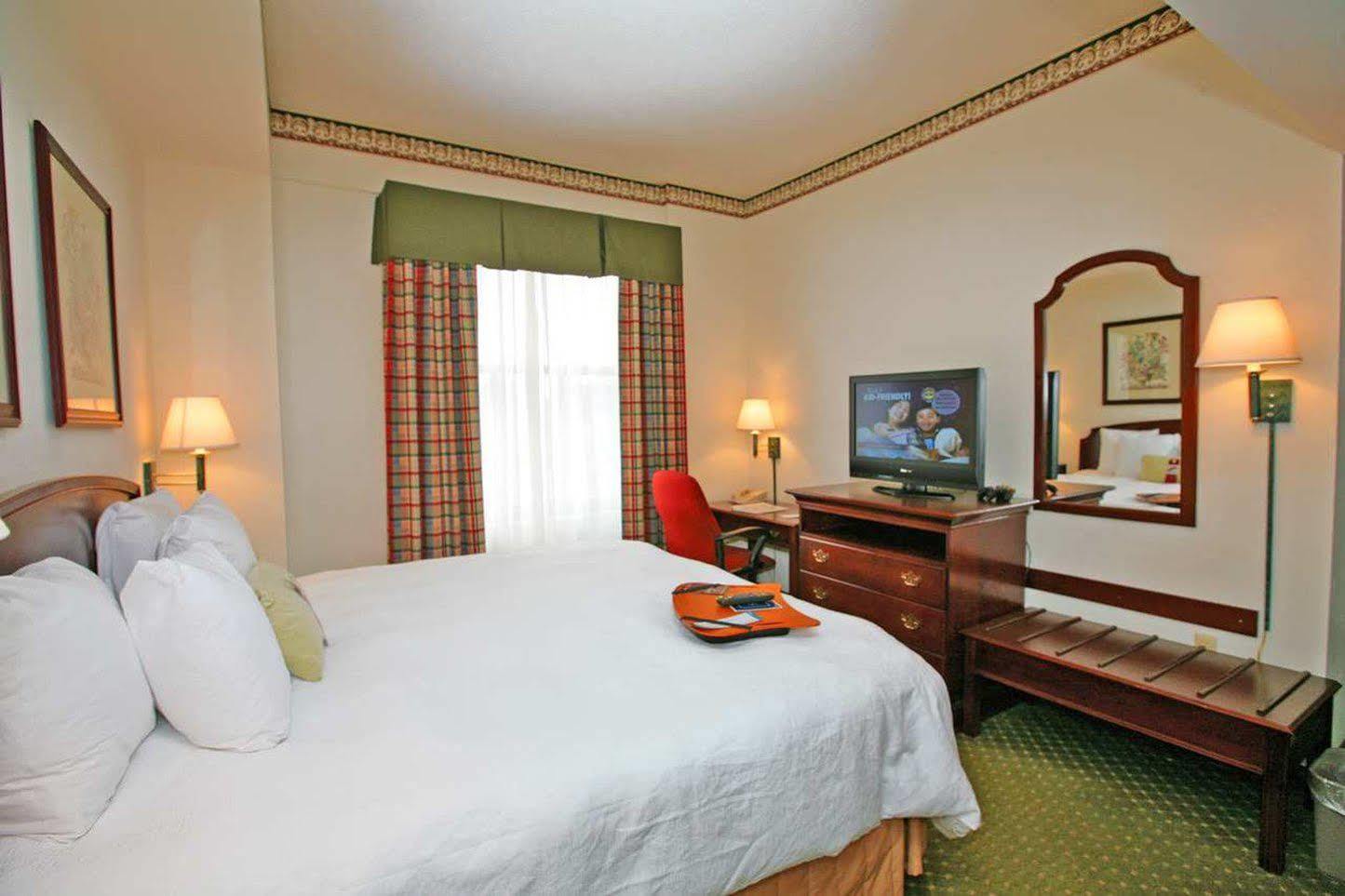 Indianapolis Marriott East Hotel Exterior foto